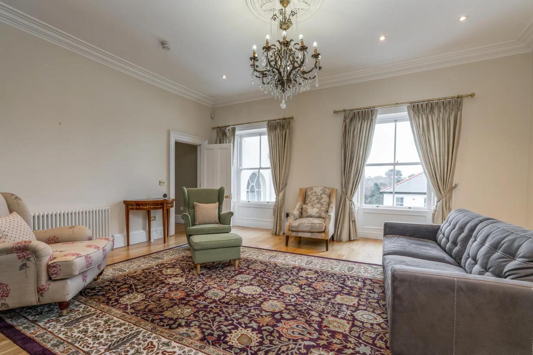 Award Winning, 2 Bedroom Apartment.10mins To City Apartment *